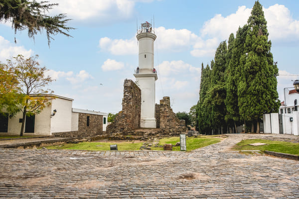 Casa típica del barrio histórico de Colonia del Sacramento, Uruguay