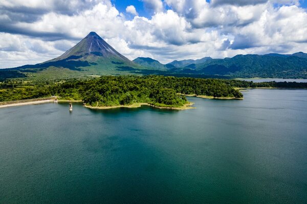 Volcán Arenal y Lago Arenal, Costa Rica