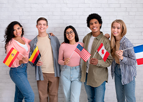 Estudiantes de idiomas de varios paises