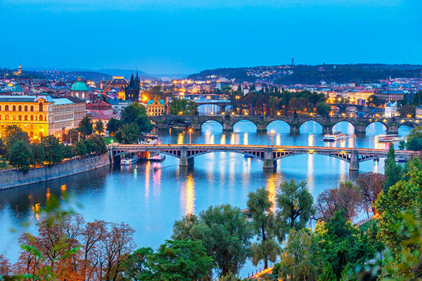 Vista aérea de los puentes de Praga