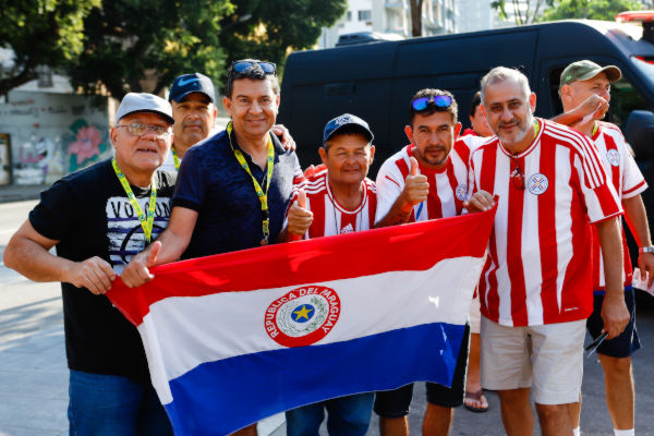 Hinchas de Paraguay listos para alentar en el Mundial 2026.