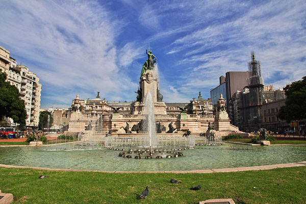 Monumento en Plaza Congreso, Buenos Aires