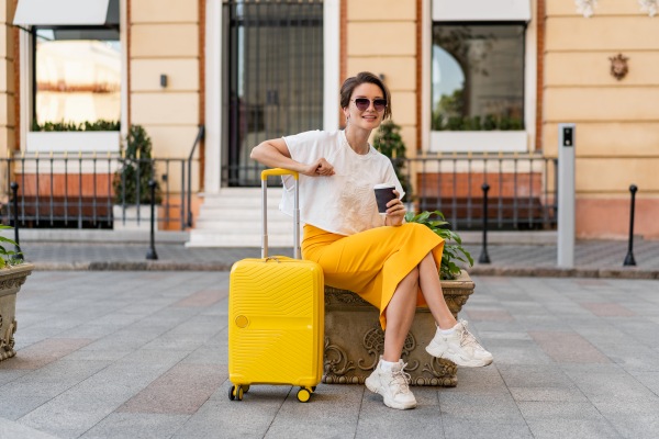 Turista argentina recién llegada a Europa gracias a su permiso ETIAS.