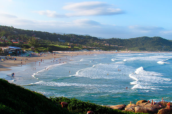 Vista de Praia do Rosa, Brasil