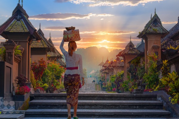 Mujer balinesa en Bali