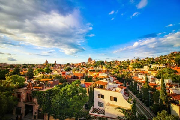 ¡Descubre el encanto colonial de San Miguel de Allende!