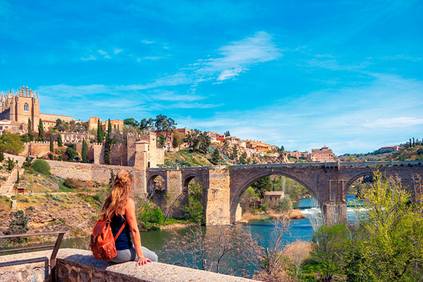 Turista en Toledo, España